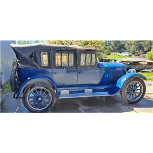 Lot 17

1924 Buick 4 Touring & Parts
(Dead Plates)